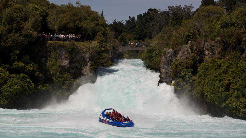 Experience the sheer power of the incredible Hukafalls, New Zealand’s most visited natural attraction.
